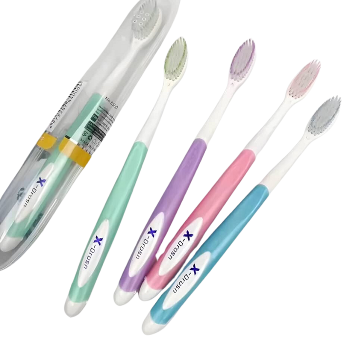 Cepillo de Dientes con Estuche